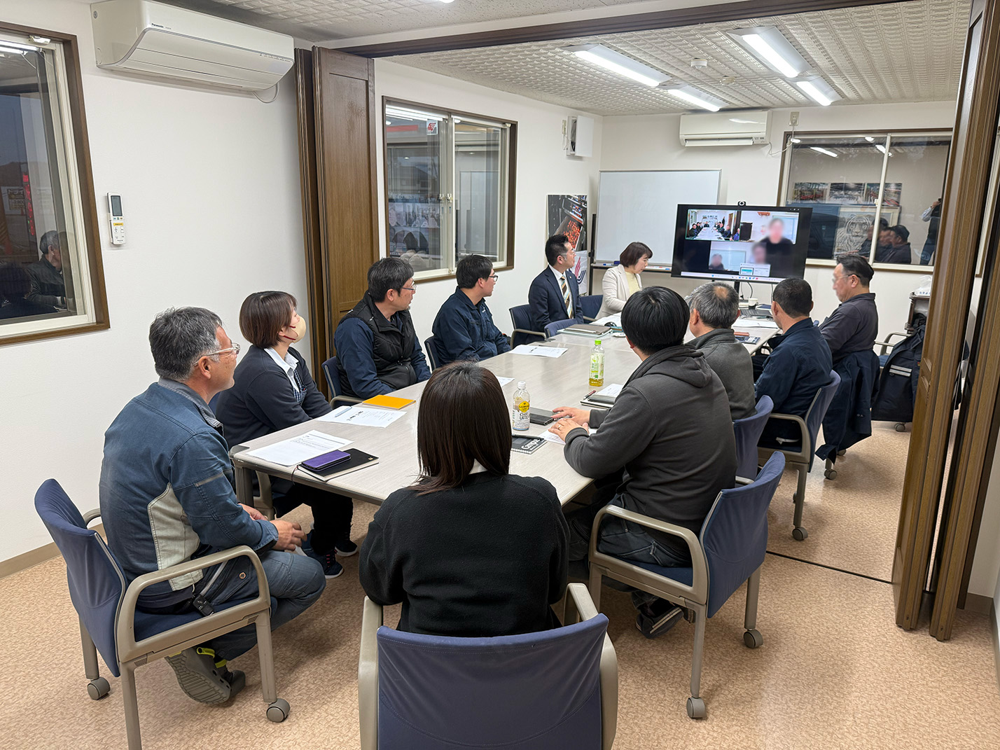 全員参加のミーティング
